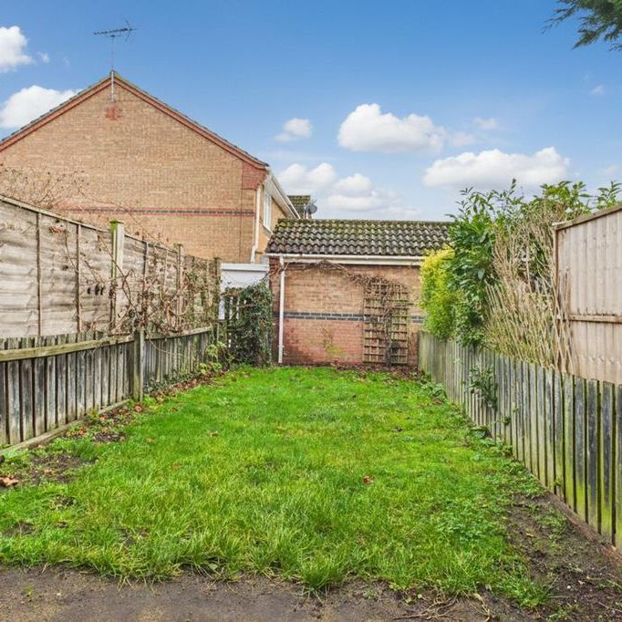 2 bedroom terraced house to rent - Photo 1