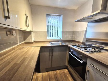 1 bedroom semi-detached house to rent - Photo 4