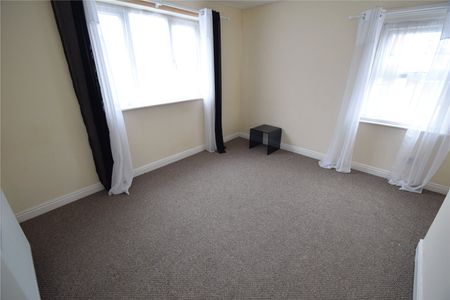 To rent in Trinity Road, Bridlington, YO15 - Photo 2