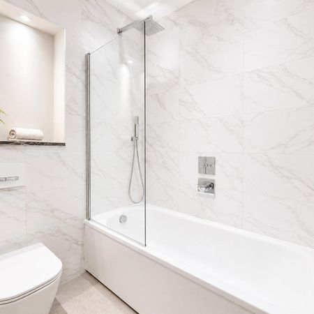 4 bedroom semi-detached house to rent - Photo 3