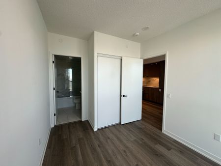 For Lease - 8 Interchange Way Unit# 4007, Vaughan, Ontario - Photo 2