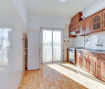 Santa Iria de Azoia, Lisbon - Photo 4