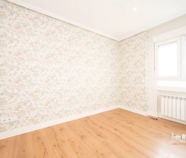 Piso de alquiler en Calle de Caleruega, Costillares - Photo 5