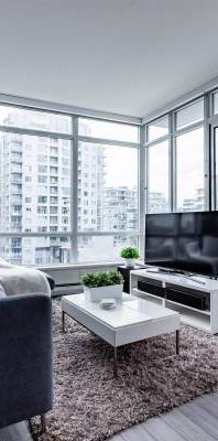 Modern 2-Bedroom Apartment in Olympic Village, False Creek – Oct Start - Photo 1