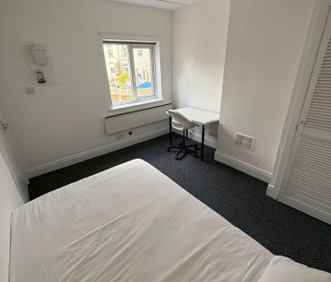 2 bedroom house share to rent - Photo 5