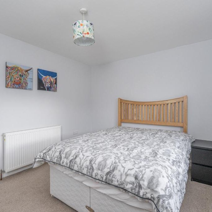 3 bedroom semi-detached house to rent - Photo 1