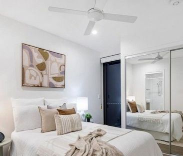 Luxury 2 Bed - Photo 6