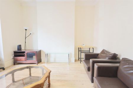 Cardigan Terrace, Heaton, Newcastle Upon Tyne - Photo 4