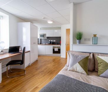 Studio to rent - Photo 3