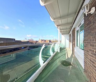 2 bedroom apartment to rent - Photo 3