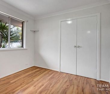 Located on quiet Graveney Way in Maddington, this neat 3-bedroom ho... - Photo 6
