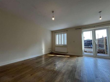 Bernard Gadsby Close, Ashbourne, DE6 - Photo 2