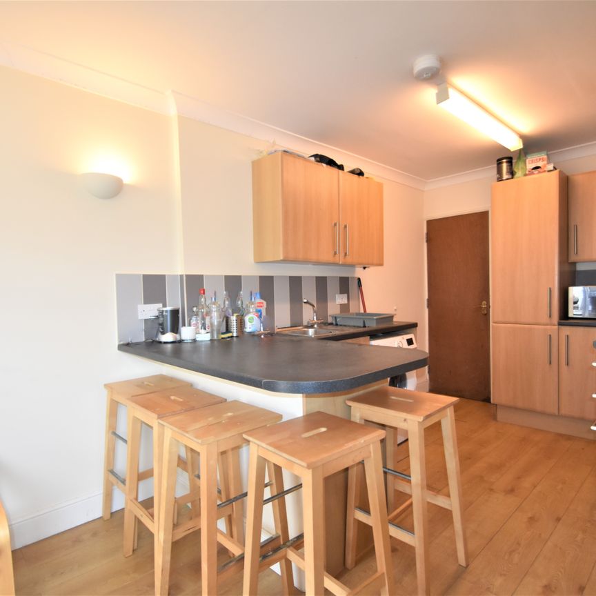 5 bedroom terraced house to rent - Photo 1