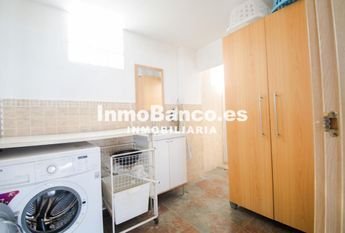 3 bedroom luxury Villa for rent in Chiva, Spain