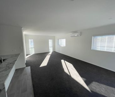 Beautiful Brick & Tile New Build - Photo 2