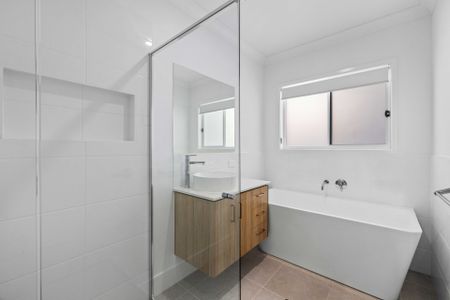 Near New Morayfield Home - Photo 4