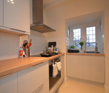 3 bedroom apartment to rent - Photo 2