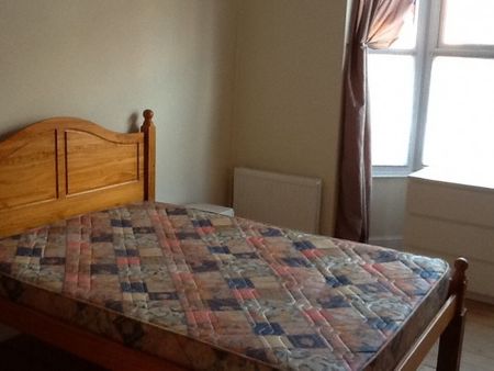 4 bed student house - Photo 5