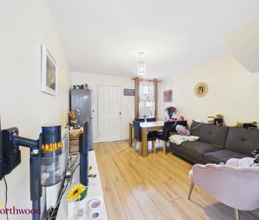 3 bedroom terraced house to rent - Photo 2