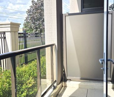 For Lease - 9085 Jane Street Unit# 111, Vaughan, Ontario - Photo 2