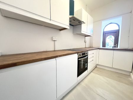 Moulson Terrace, Bradford, Denholme - Photo 3