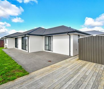3 Bedroom & Bonus Study! - Photo 4