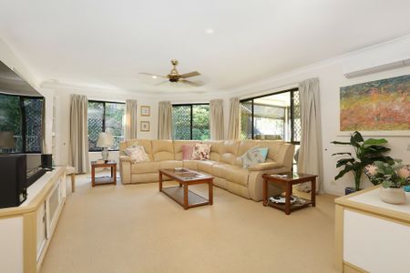 FURNISHED FAMILY HOME WITH POOL AND SOLAR POWER - Photo 5