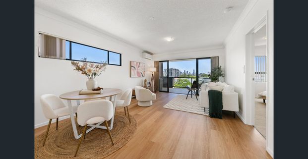 City Views, Comfort & Convenience - Photo 1