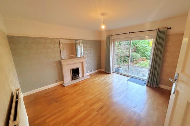Waldens Park Road, Woking - 4 bedrooms Property for lettings - Seymours - Photo 1