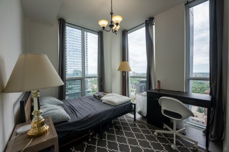 For Lease - 1 Yorkville Avenue Unit# 3305, Toronto, Ontario - Photo 4