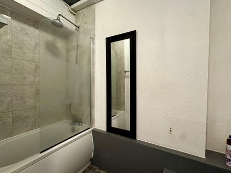 Studio to rent - Photo 5