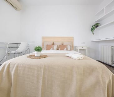 Passeig de lAlbereda, Valencia, Valencian Community 46010 - Photo 2