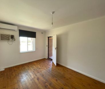 To register & apply for this property, please use this link: https:... - Photo 5