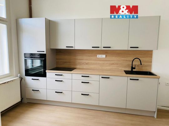 Pronájem bytu 3+1 70 m², Tábor 943, Brno - Photo 1