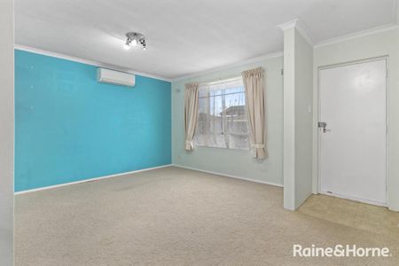 Neat & tidy, single level unit in Karabar - Photo 3