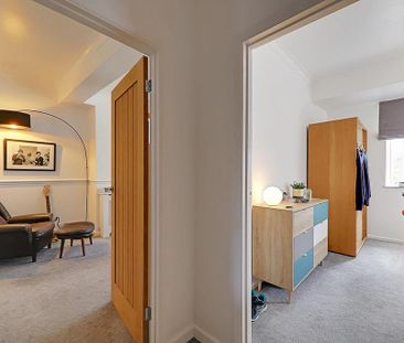 2 bedroom flat to rent - Photo 6