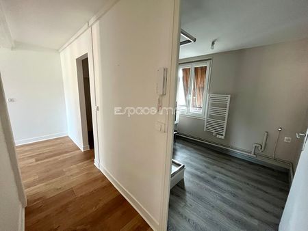 Location Appartement 3 pièces 84m² DEVILLE LES ROUEN 76250 - Photo 2