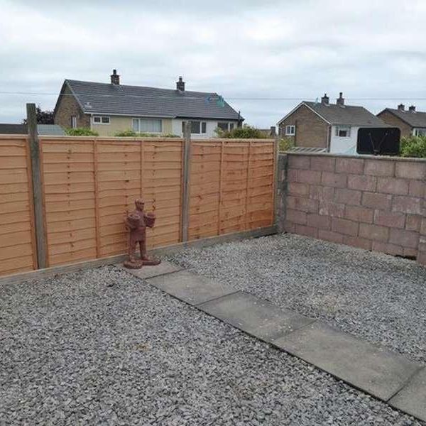 Rakesmoor Lane, Barrow-in-furness, LA14 - Photo 1