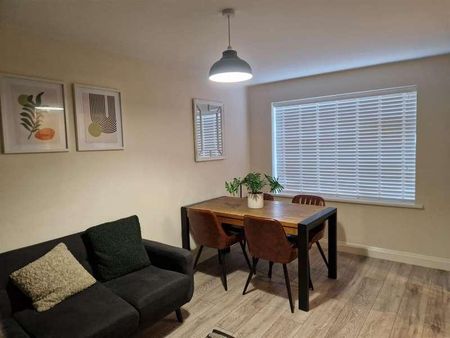 Vicarage Close, Birmingham, B42 - Photo 2