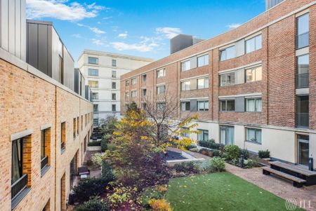 3 bedroom flat to rent - Photo 3