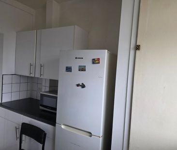 Room in a Shared Flat, Prout Road, E5 - Photo 3