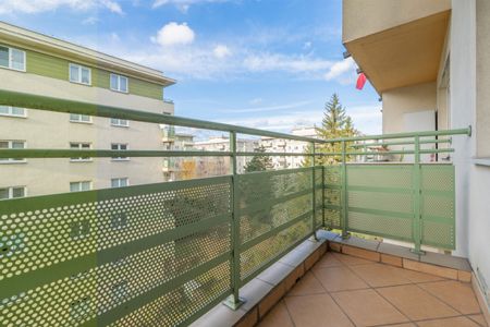 2-pokojowe mieszkanie z klasycznymi meblami | 42,5 - Zdjęcie 4