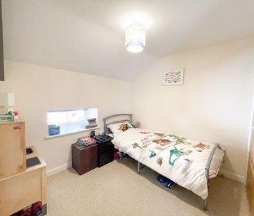 3 bedroom apartment to rent - Photo 6