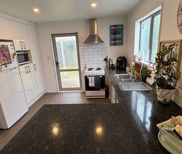 2 bedrooms, Henderson - Photo 5