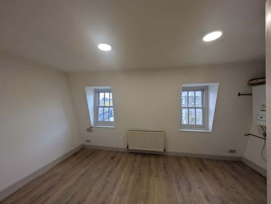 1 Bed Flat, Camden Road, NW1 - Photo 1