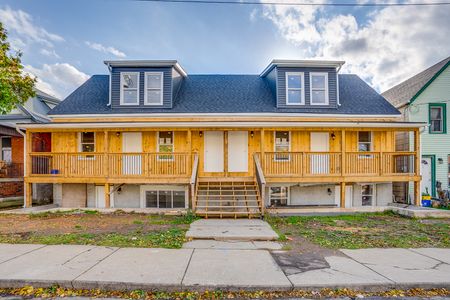 $2,250 / 2 br / 1 ba / 650 sqft 2BR Apartment Unit in Hamilton - Photo 2