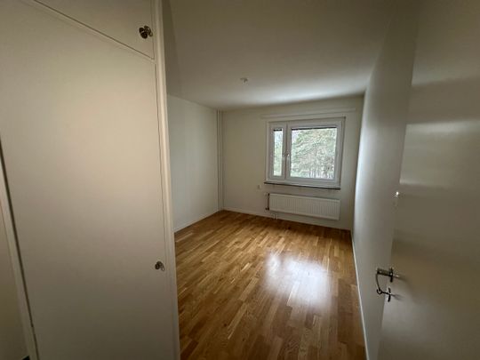 Karlavagnsgatan 8- 2rok(lgh 8602) - Foto 1