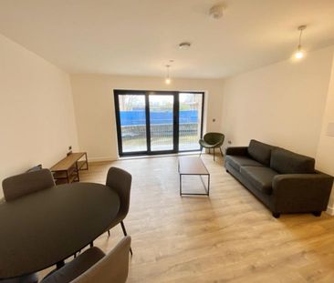 2 bedroom Flat To Let Total Size: 785 SQ FT - Photo 2