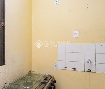 Apartamento com 2 quartos e 54m² para alugar em Mário Quintana, Por... - Foto 2