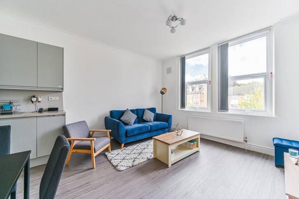 1 bedroom flat to rent - Photo 1